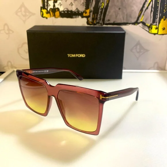 Tom Ford Sabrina Bordeaux Gradient Square Ladies  display picture 3